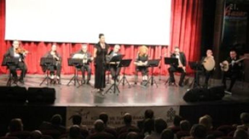 Devlet Korosu&rsquo;ndan İstanbul Şarkıları