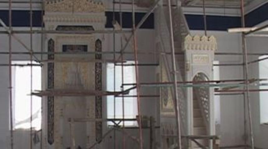 Altın Mihraplı Yeni Camii Restore Ediliyor
