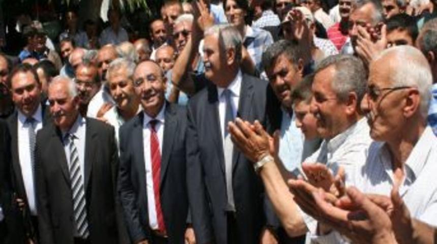 Mahmut &Ccedil;e&ccedil;en: Pancar &Ccedil;ift&ccedil;imizin Refahı Artırıp Ekonomisini B&uuml;y&uuml;teceğiz