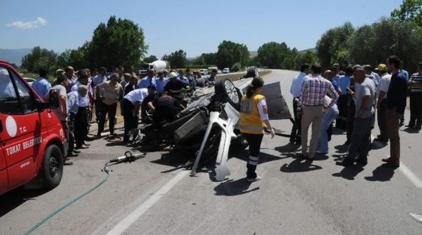 Tokat&rsquo;ta Trafik Kazası: 6 Yaralı