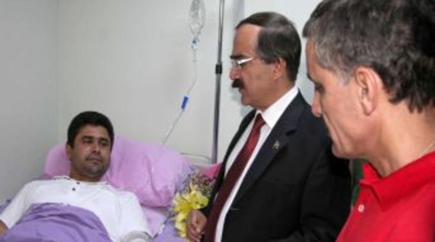 Gezi Parkı Eylemi S&uuml;r&uuml;yor: 1 Komiser Yardımcısı Bı&ccedil;aklandı