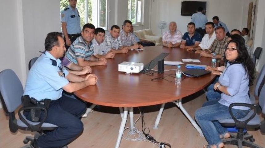 Polise &lsquo;aile İ&ccedil;i Şiddet Ve İntihar&rsquo; Eğitimi