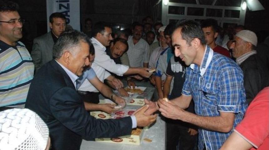 Başkan B&uuml;y&uuml;kkılı&ccedil; Eskişehir B&ouml;lgesi Osmanlı Mahalle Halkı İle Bir Araya Geldi
