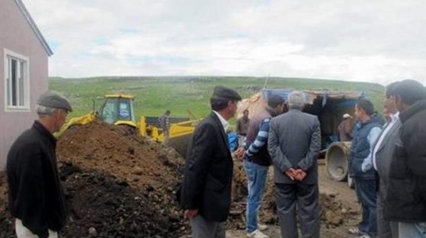 Arpa&ccedil;ay Kaykamından K&ouml;y Ziyareti