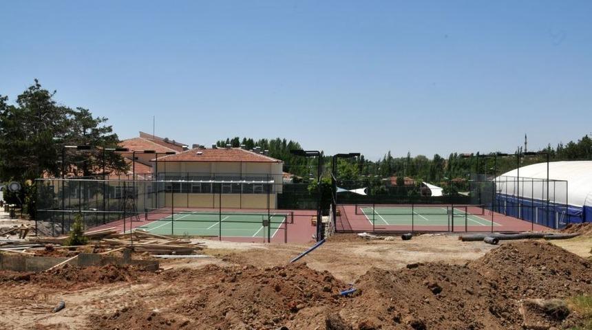 Kırşehirliler Tenis Kortlarına Kavuşuyor