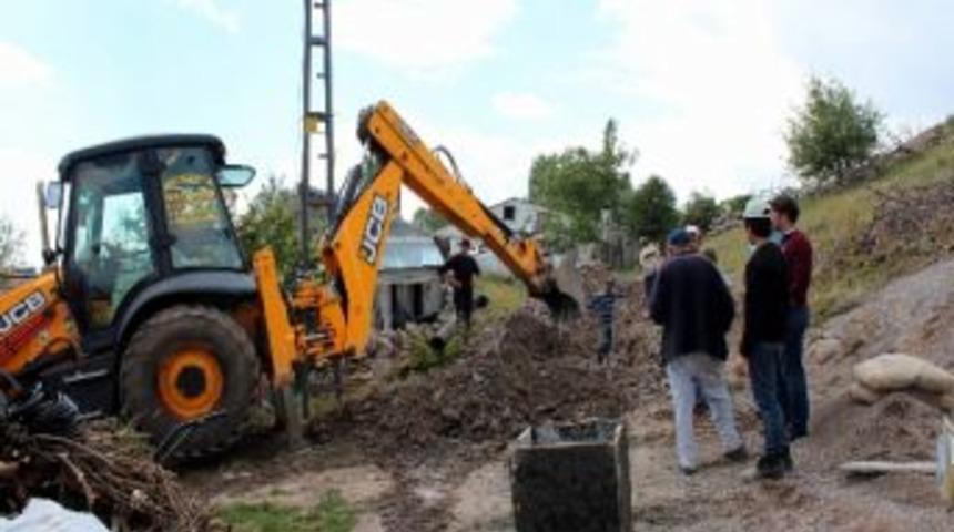 İl &Ouml;zel İdaresi Kırsal Alt Yapı &Ccedil;alışmalarına Devam Ediyor