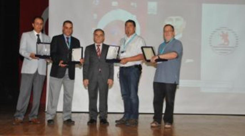 Herboloji Alanındaki Gelişmeler OM&Uuml;'de Tartışılıyor