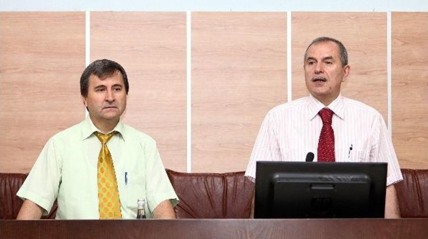 Trakya &Uuml;niversitesi'nden T&uuml;rk&ccedil;e Eğitimi Ve T&uuml;rk K&uuml;lt&uuml;r&uuml; &Ccedil;alıştayı