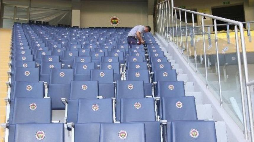 Ş&uuml;kr&uuml; Sara&ccedil;oğlu Stadında Yenileme &Ccedil;alışmaları Devam Ediyor
