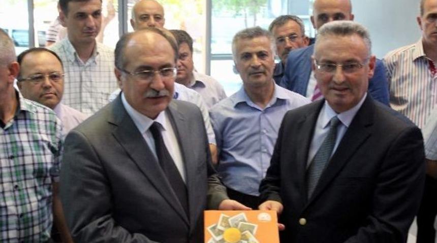 Manisa'da &ldquo;tarım Ve İnsan&rdquo; Konulu Fotoğraf Sergisi