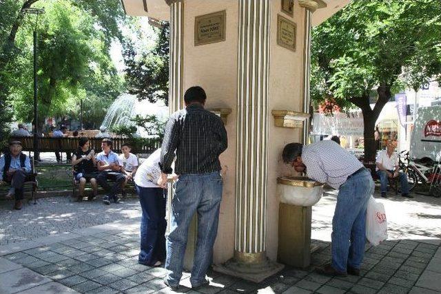 Odunpazarı Belediyesi’nden Yaz Günlerinde Serinletici Hizmet