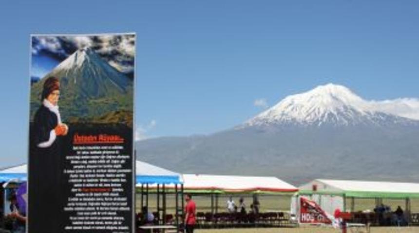 Ağrı Dağı&rsquo;nın Eteğinde Doğubayazıt&rsquo;ın Ilk Kolejinin Temeli Atıldı