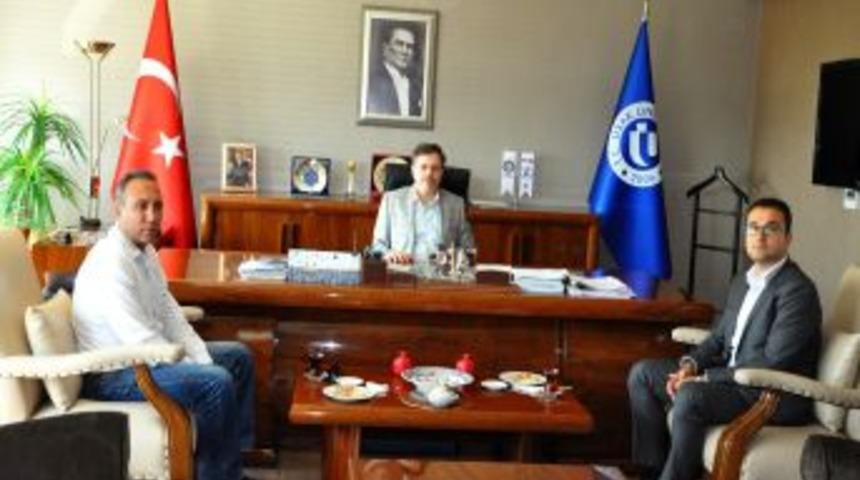 Uşak Sportif Kul&uuml;b&uuml; Başkanı Sağıroğlu, Rekt&ouml;r &Ccedil;elik'i Ziyaret Etti