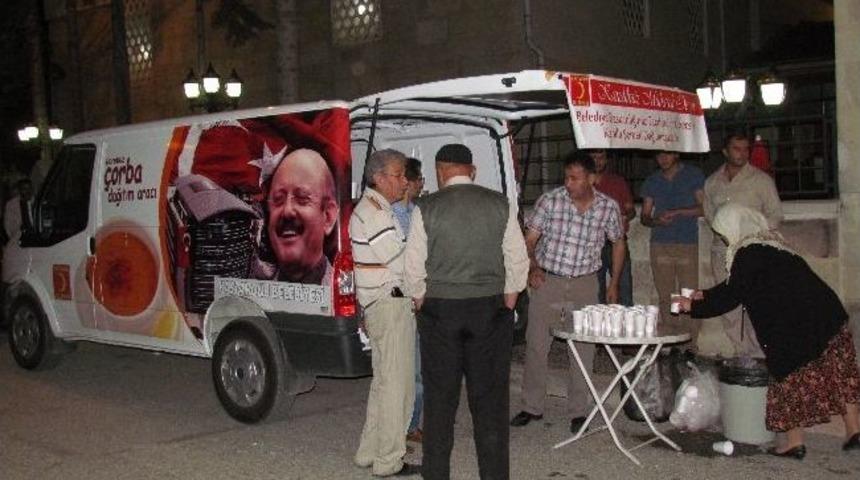 Belediye, Kandilde Bal Şerbeti Dağıttı