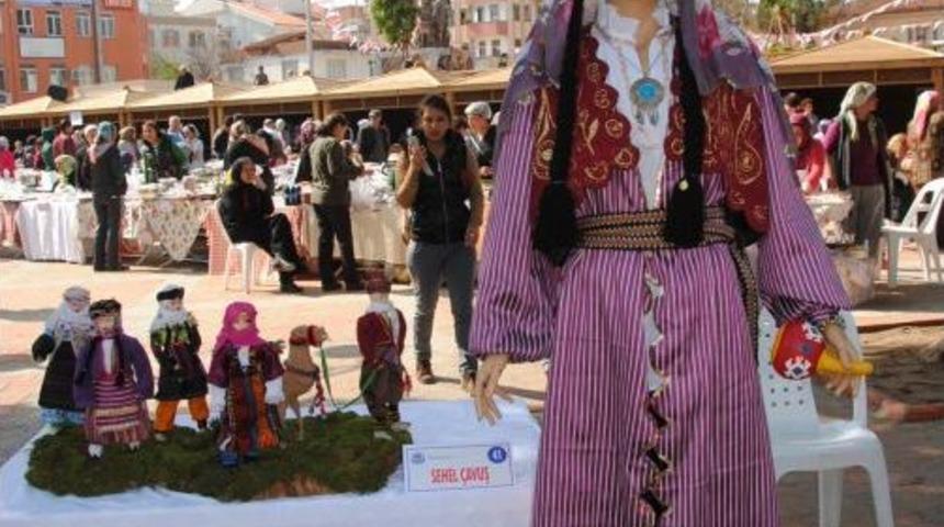 Y&ouml;r&uuml;k-T&uuml;rkmen K&uuml;lt&uuml;r&uuml;n&uuml; Turistlere Tanıtıyor