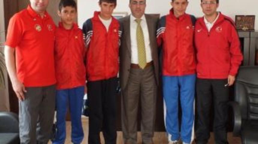 Nevşehirli Atletler Sezonu T&uuml;rkiye Dereceleriyle Kapattı