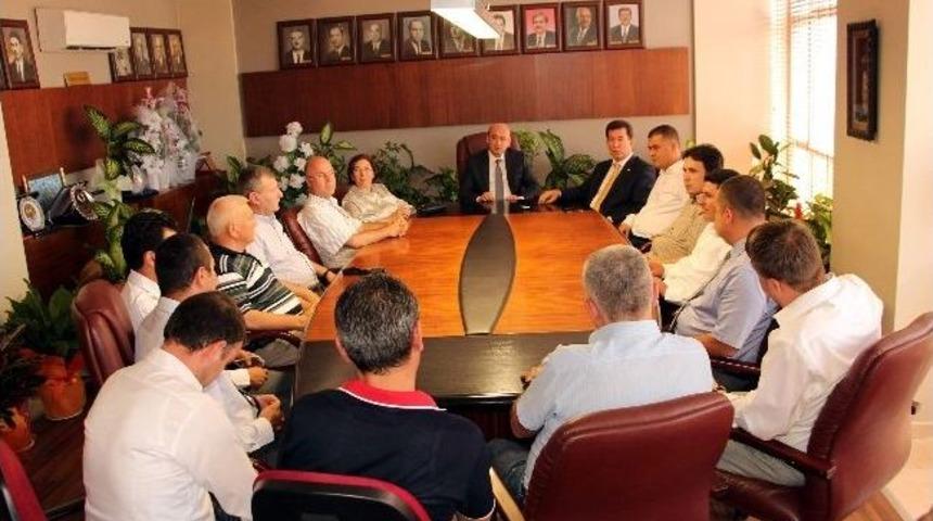 Ak Partili Vekiller Ticaret Odasını Ziyaret Etti