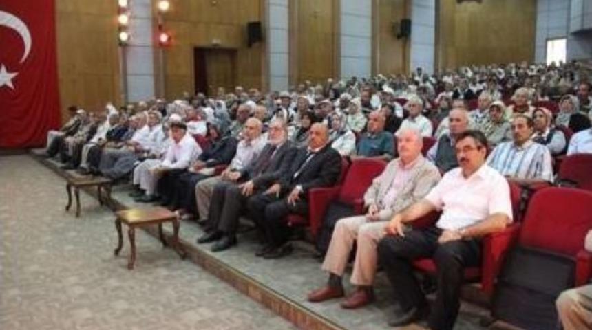 Hacı Adayları Hac Konusunda Bilgilendirildi
