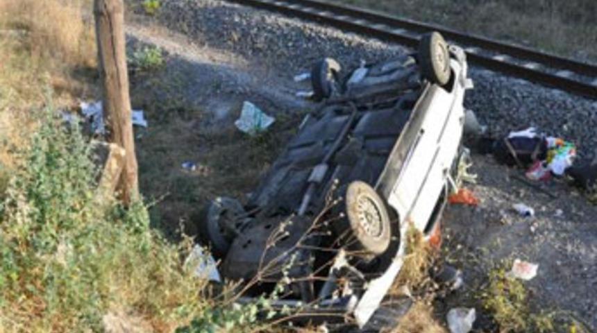 Tatil yolunda kaza: 1 &ouml;l&uuml;, 6 yaralı