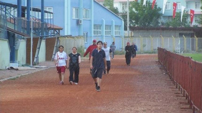 Korkuteli 100.yıl Atat&uuml;rk Stadyumu Spor Merkezi Haline Geldi
