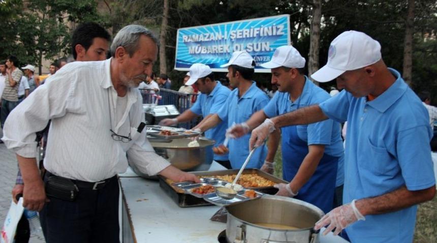 Nevşehir&rsquo;de Her G&uuml;n Bin 500 Kişiye Iftar Yaptırılacak