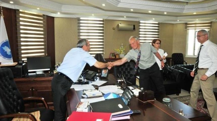 Harper Adams &Uuml;niversitesi&rsquo;nden Rekt&ouml;r Battal&rsquo;a Ziyaret