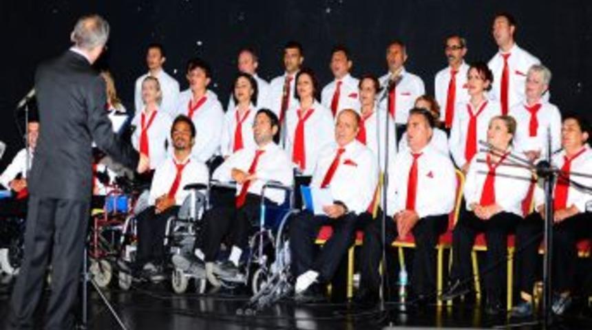 TSD Samsun Şubesi Türk Halk Müziği Korosu Ilk Konserini Verdi