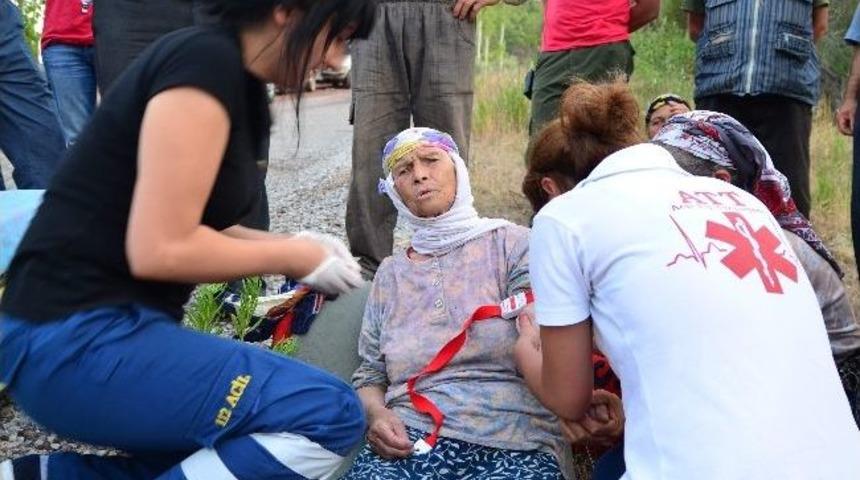 Akut Ekibi Kaybolan Yaşlı Kadını Kurtardı