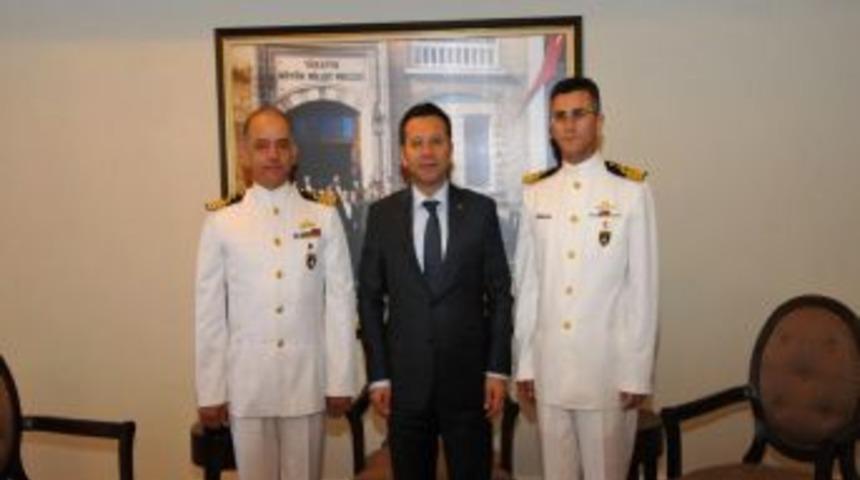 Samsun'a Gelen Savaş Gemilerinin Komutanları Vali Aksoy'u Ziyaret Etti