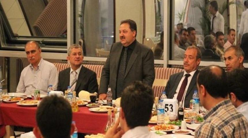 Be&uuml; Rekt&ouml;r&uuml; Dershane Temsilcileriyle Buluştu