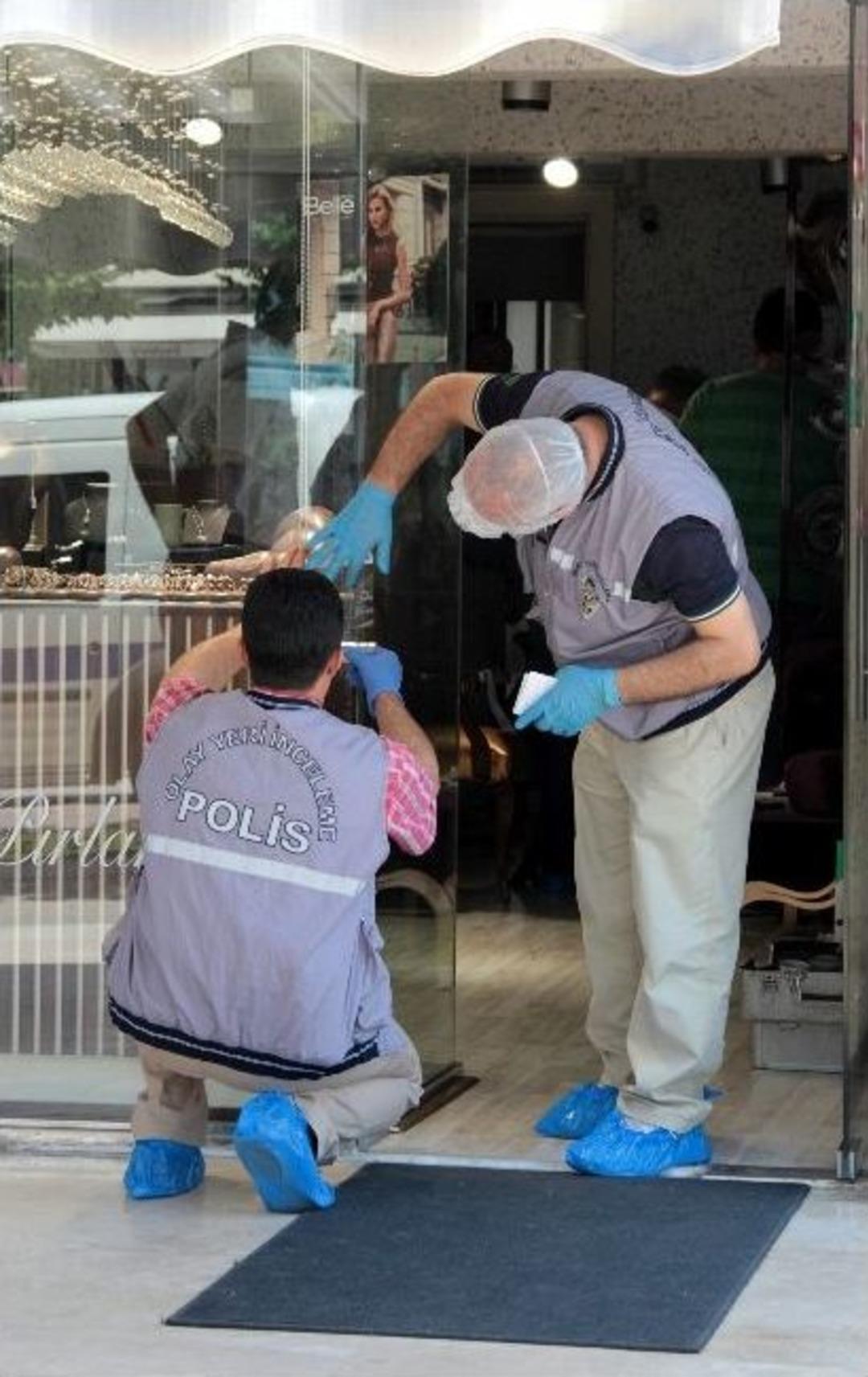 Silahla Vurulup Altınları Gasp Edilen Kuyumcu Dehşet Anlarını Anlattı