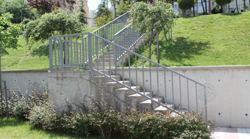 Beylikd&uuml;z&uuml; Ağız Ve Diş Sağlığı Merkezi&rsquo;ne Yeni Merdiven