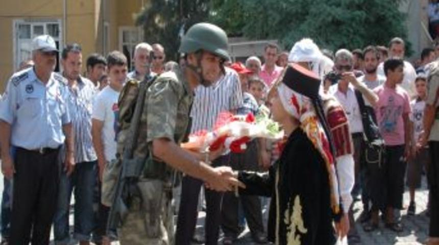 T&uuml;rk Askeri&rsquo;nin Reyhanlı&rsquo;ya Girişinin 74. Yıl D&ouml;n&uuml;m&uuml; Sade T&ouml;renle Kutlanacak