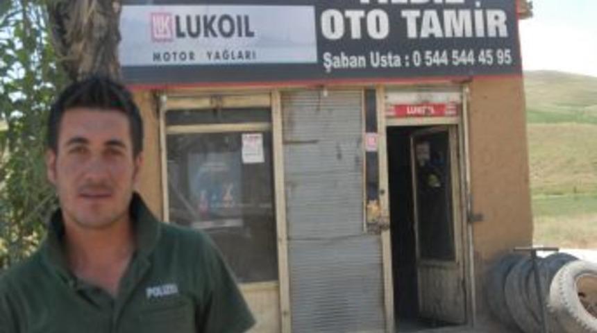 Başkaleli Lastik Tamircisi, B&uuml;y&uuml;kel&ccedil;i Ricciardone Ile Ş&ouml;hret Oldu