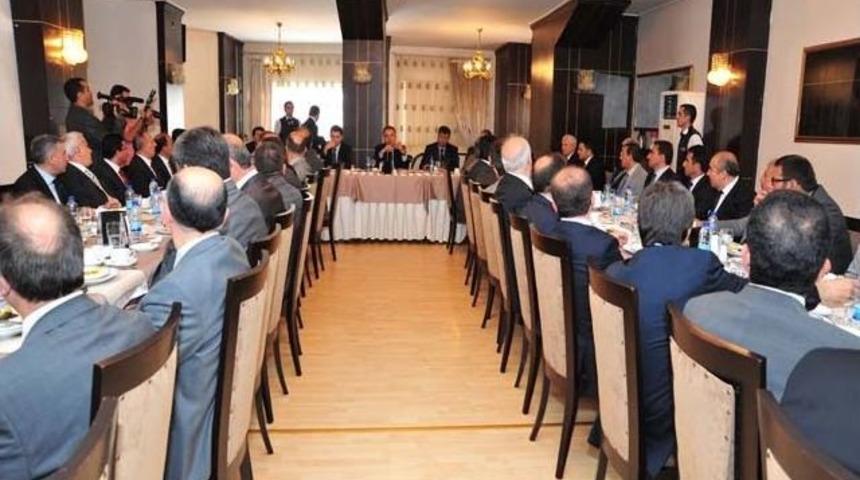 Vali Altıparmak&rsquo;tan &ldquo;iştişare&rdquo; Vurgusu&hellip;