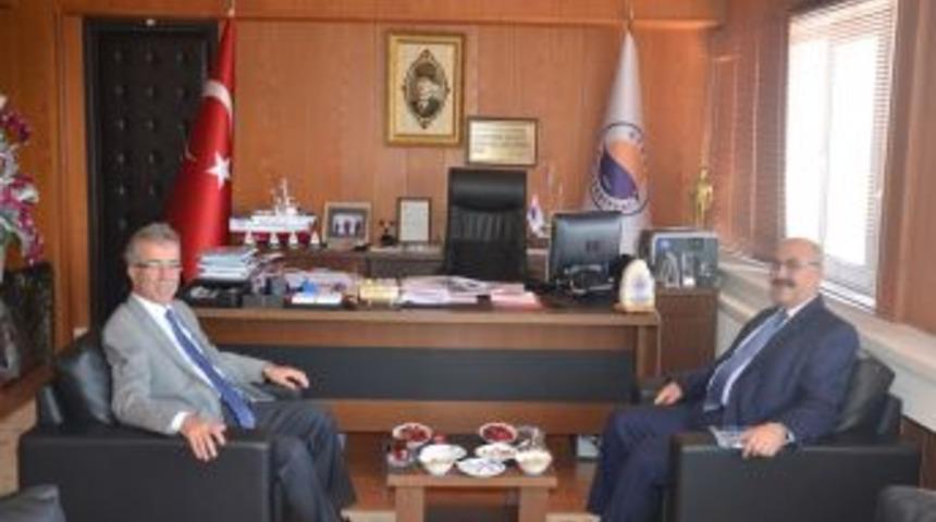 Vali K&ouml;şger'den Sinop &Uuml;niversitesi'ne Ziyaret