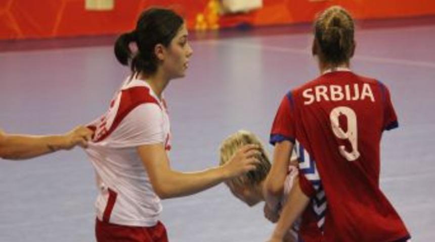 T&uuml;rkiye: 21- Sırbistan: 24