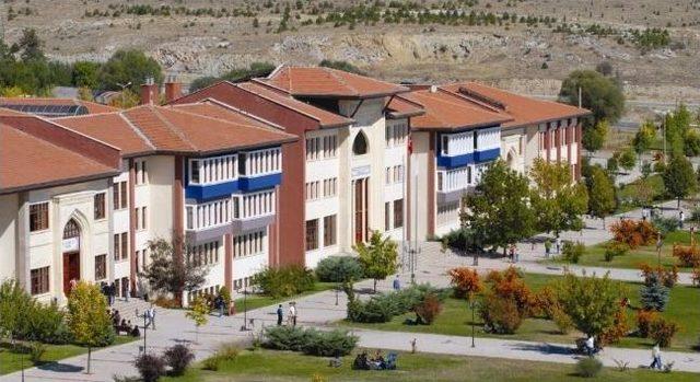 Dpü'de Seramik Mühendisliği Bölümü'nün Adı Değişti