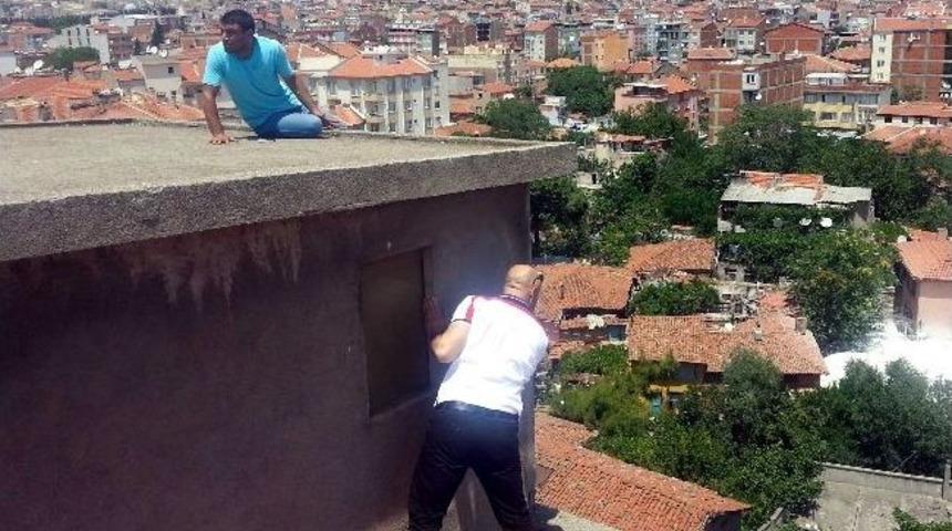 Eşi İle Kavgalı Gen&ccedil; İkinci Kez İntihara Kalkıştı