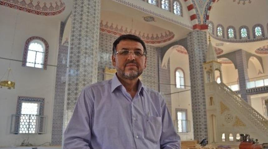 Bitirilemeyen Cami İ&ccedil;in &ldquo;bir Seccade De Senden Olsun&rdquo; Kampanyası
