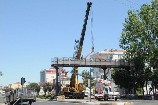 Sağlık Ve Yeşiltepe Mahallerindeki Yaya Üstgeçitleri Kaldırıldı