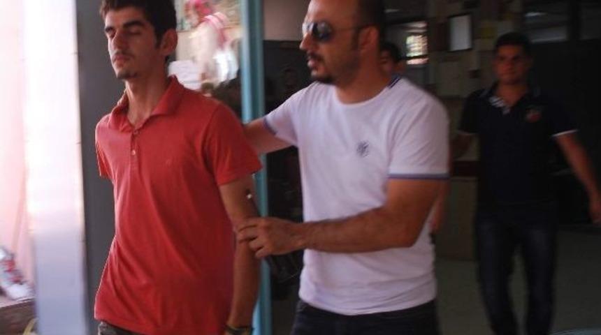 Miras Meselesi Y&uuml;z&uuml;nden Dedesini Bı&ccedil;akladı