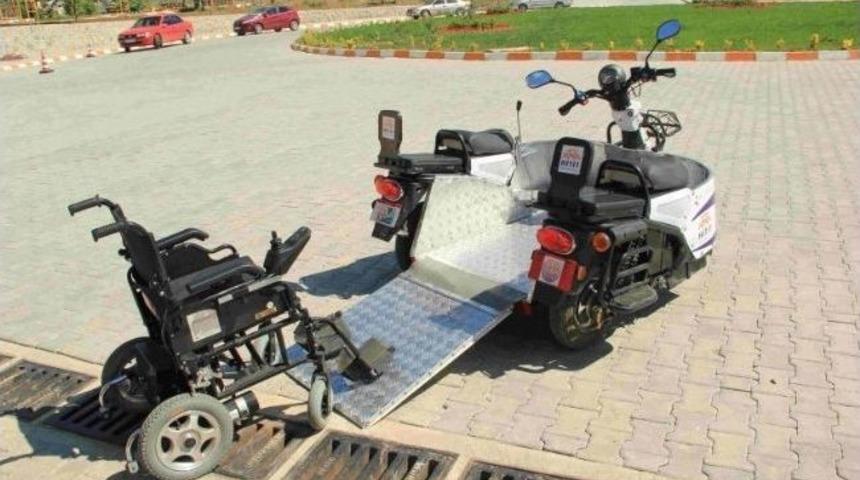 &Uuml;niversite &Ouml;ğrencilerinden Engellilere &Ouml;zel Ara&ccedil;