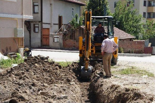 Sanatokulu Caddesine Yeni Park Yapılıyor