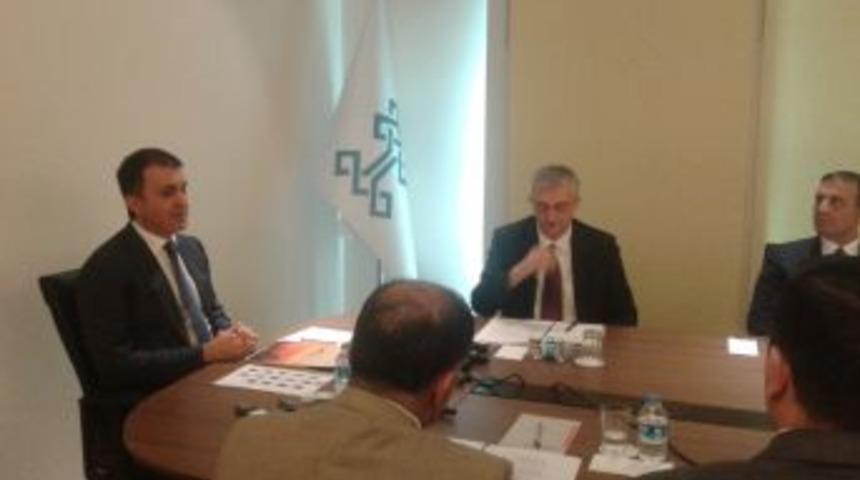 Bakan &Ccedil;elik: T&uuml;rkiye'yi Negatif Kelimelerle Tanımlamak Isteyenler Hasımlarımız