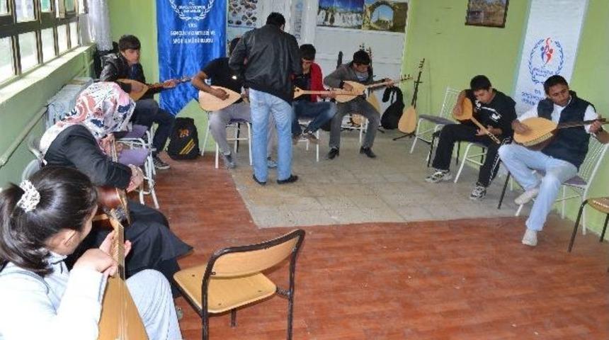 Van Gen&ccedil;lik Merkezi Yaz Kurslarına Yoğun İlgi