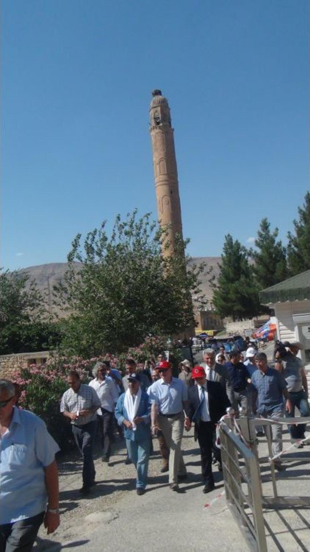 ABD B&uuml;y&uuml;kel&ccedil;isi Ricciardone, Hasankeyf'i Gezdi