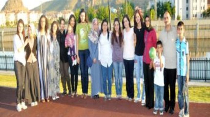 Afemek&rsquo;in D&uuml;zenlediği Diksiyon Kursu Sona Erdi