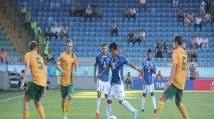 Avustralya: 1 - El Salvador: 2