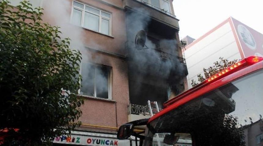 İcra Gelince Evini Yaktı